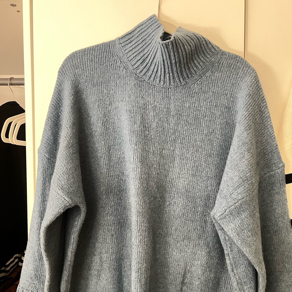 Abercrombie and fitch Sweater